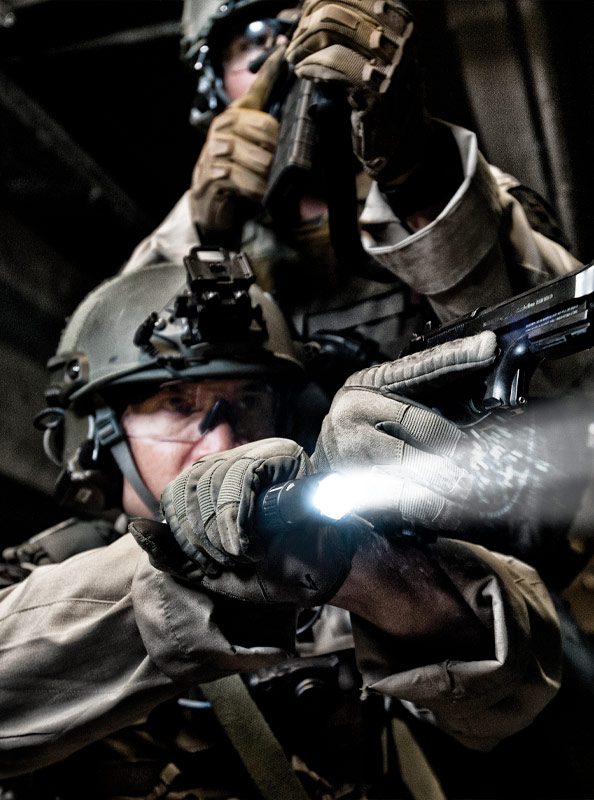 pelican tactical 7600 led flashlight