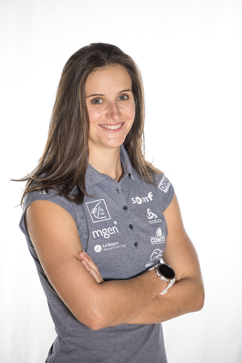 peli pro team julia simon biathelete
