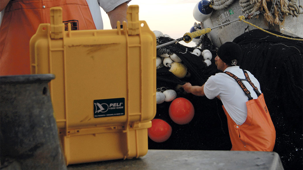 peli 1300 waterproof marine hard case