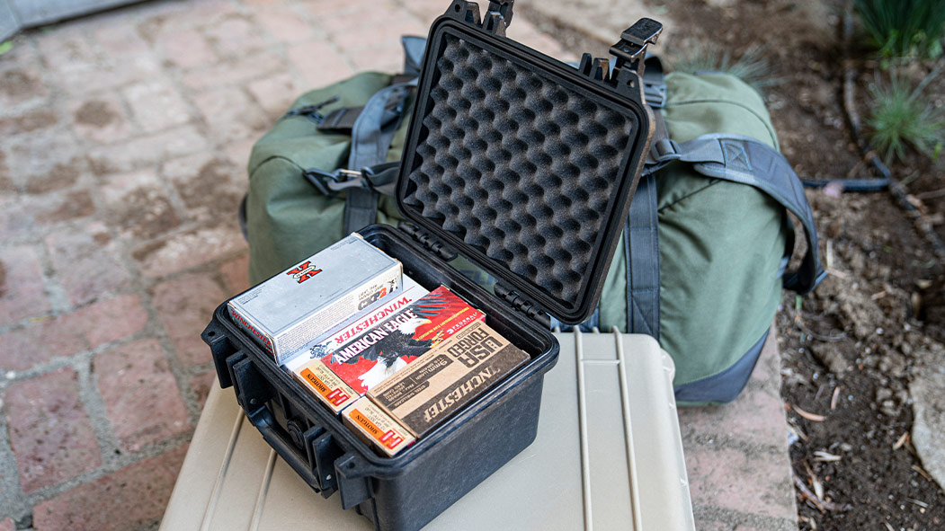 pelican 1300 large deep gun ammunition case