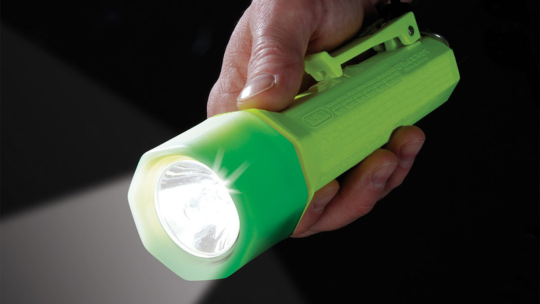 pelican 2010pl glow in the dark flashlight