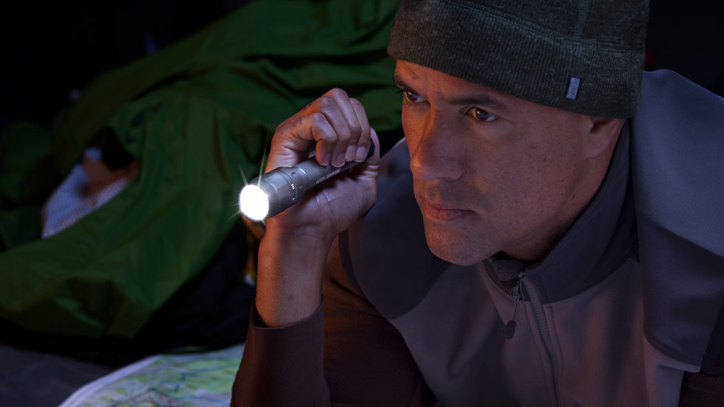 pelican 2370 bright led tactical flashlight