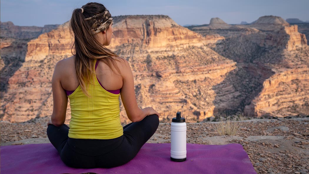 pelican 32oz hiking stainless steel bottle