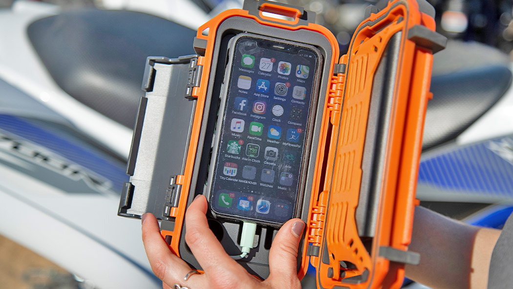 pelican r20 personal phone ruck case