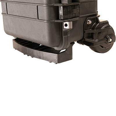 pelican 1510m wheels outdoor rolling travel case