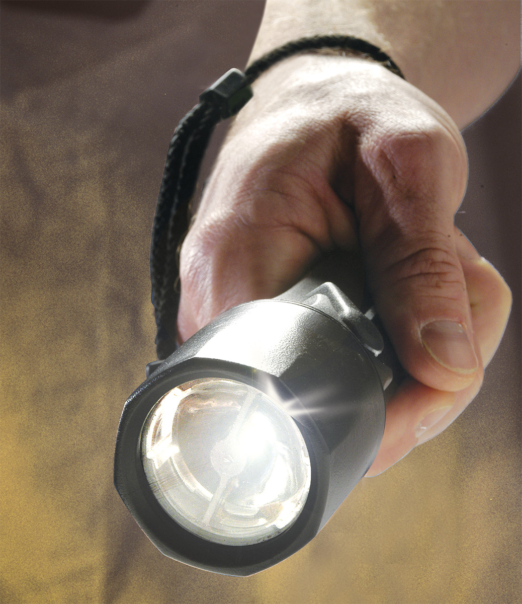 pelican 2410 safety approved rated flash light