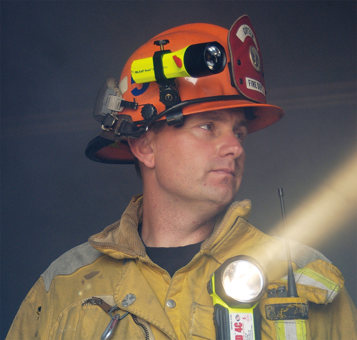 2410 StealthLite™ Flashlight Pelican