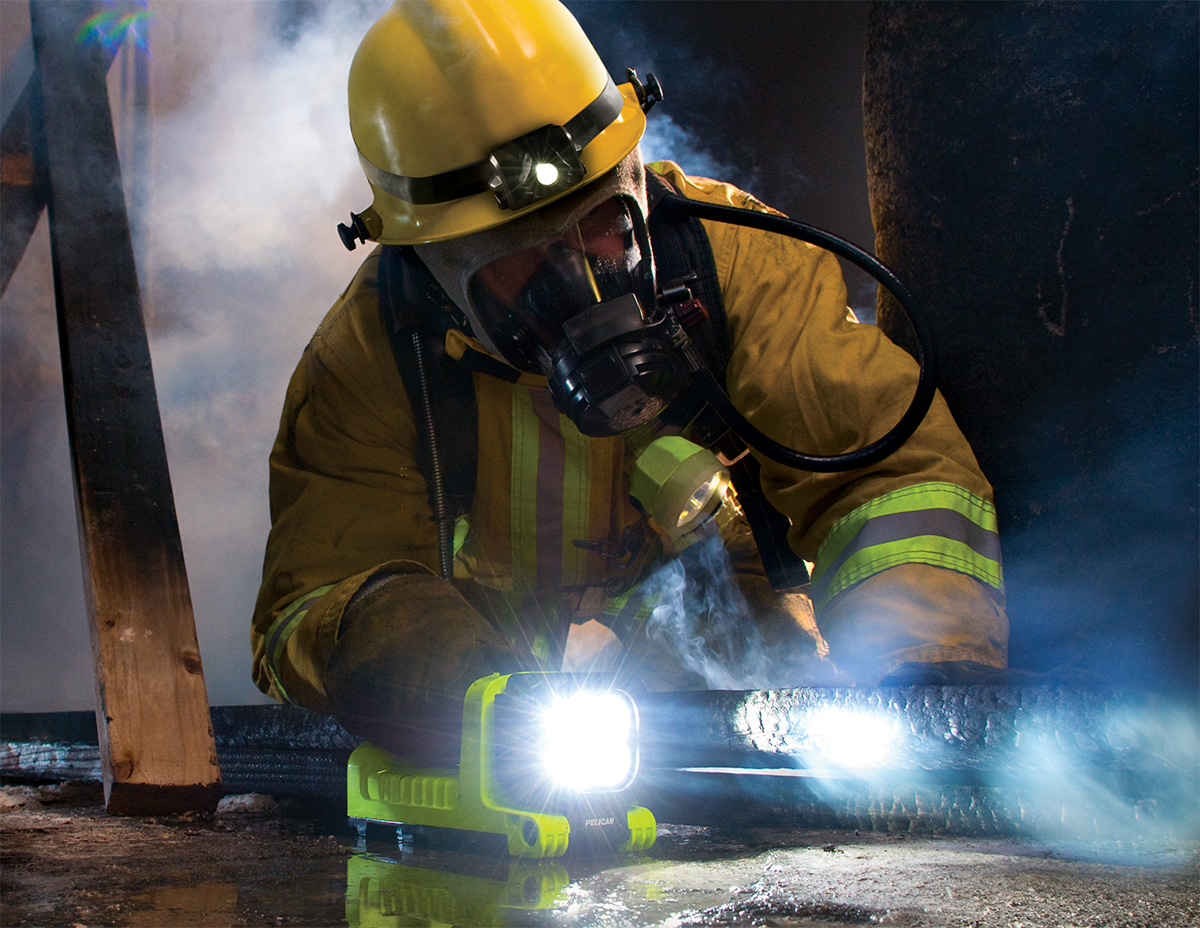 9415 Flashlight Pelican